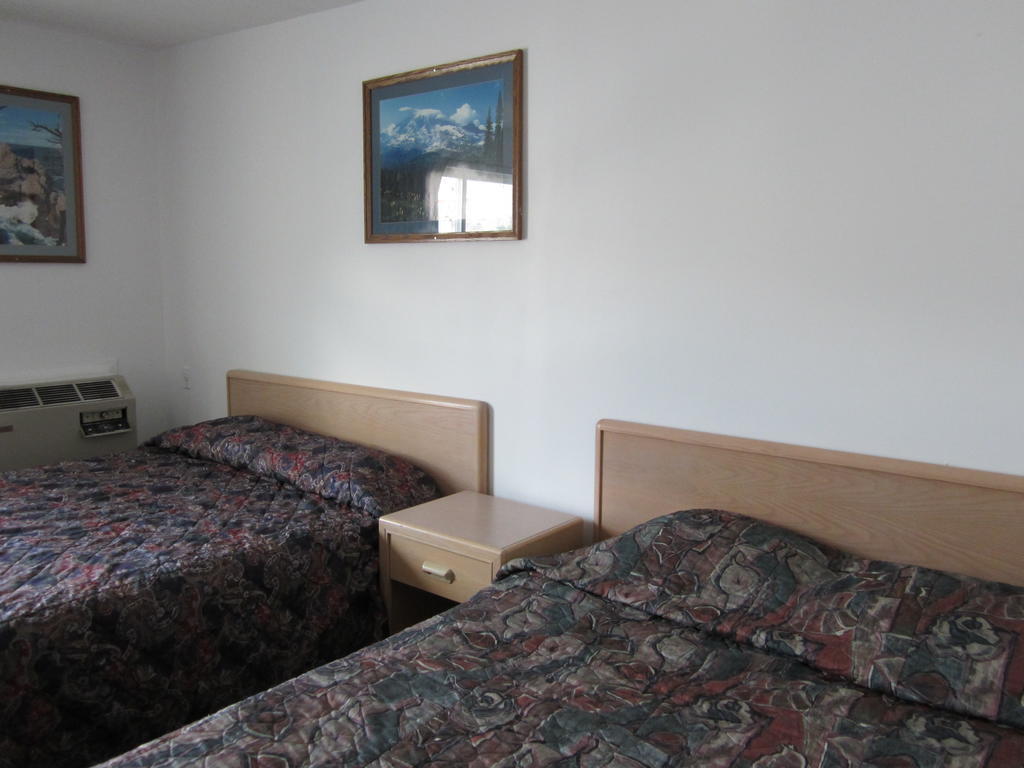Oasis Hotel Cache Creek Zimmer foto