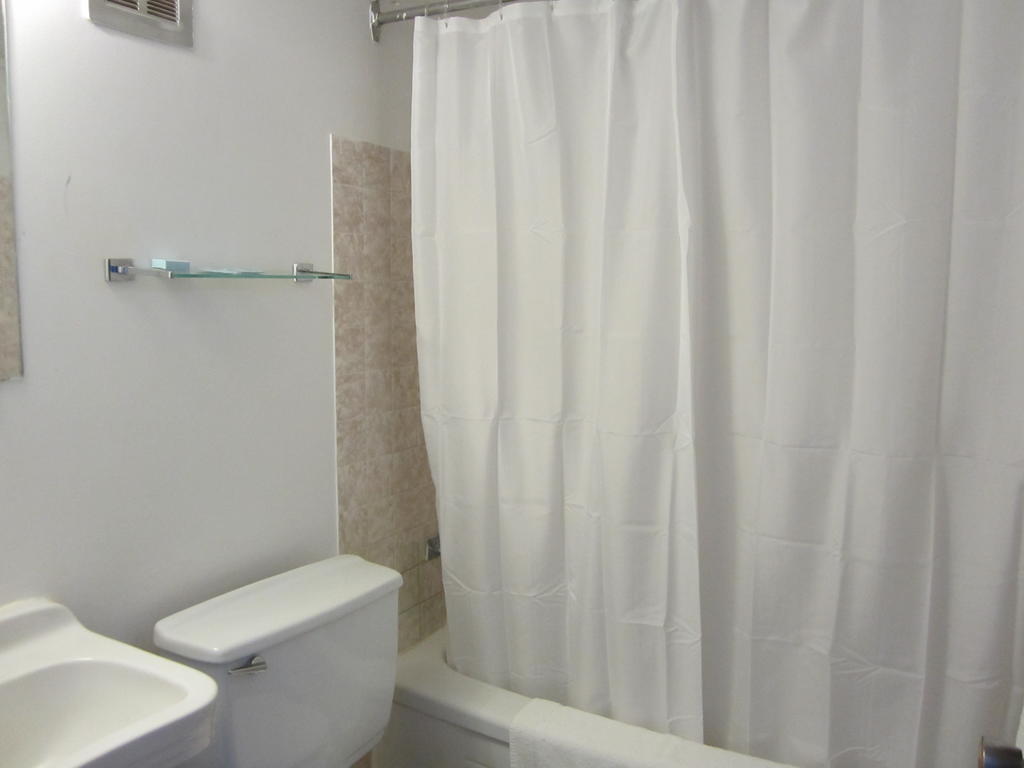 Oasis Hotel Cache Creek Zimmer foto